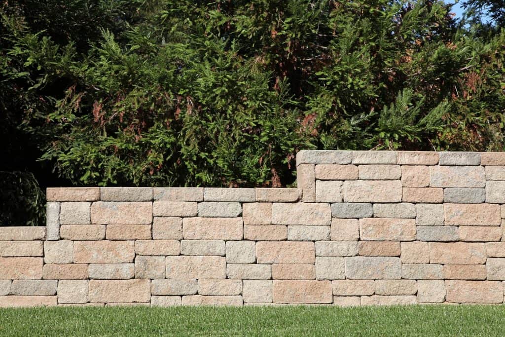 Retaining wall with brick blocks