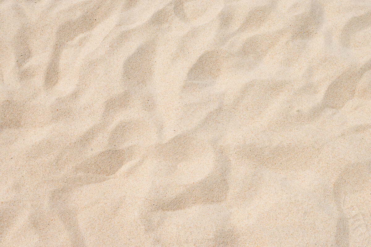 A small pile silica sand