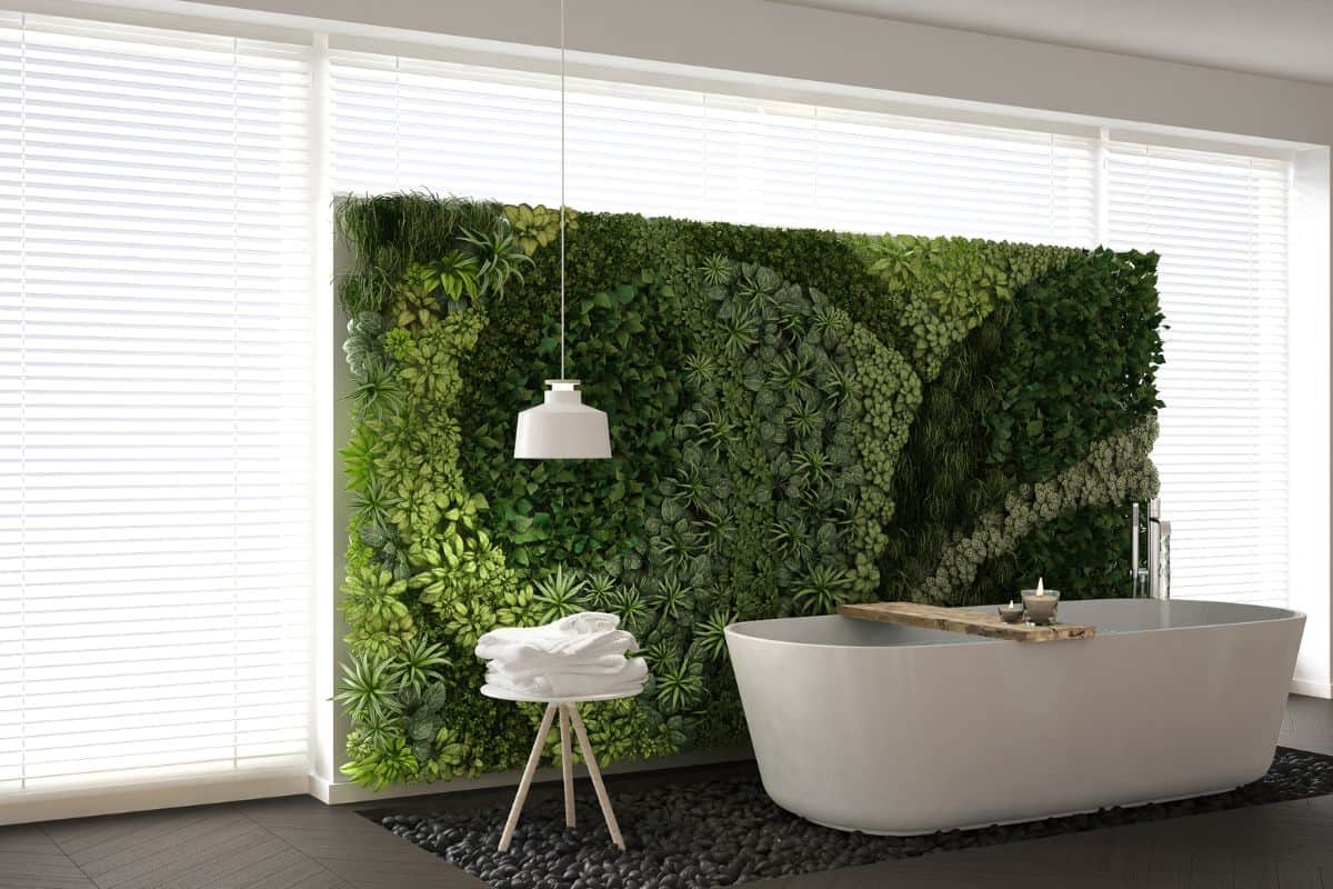 Scandinavian bathroom with vertical garden, white minimalistic i — Photo