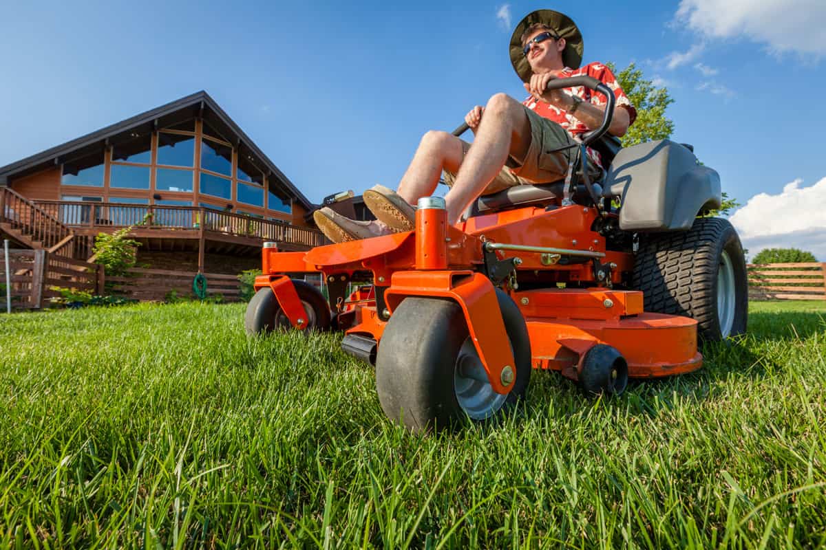 Bad boy lawn mower zero turn tractor