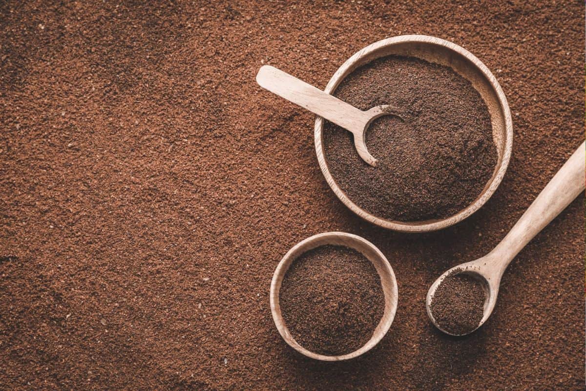 Bowls Spoons Coffee Powder Bowls and spoons on coffee powder