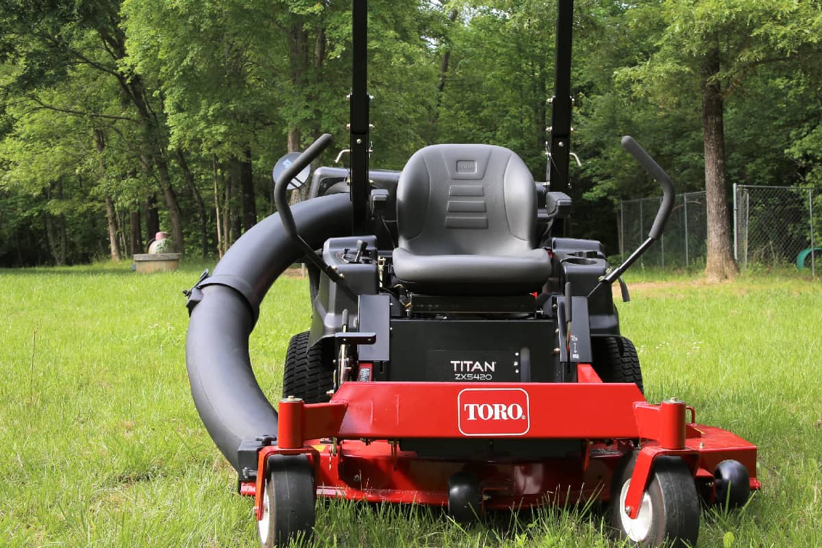 Toro Titan zero lawn mower
