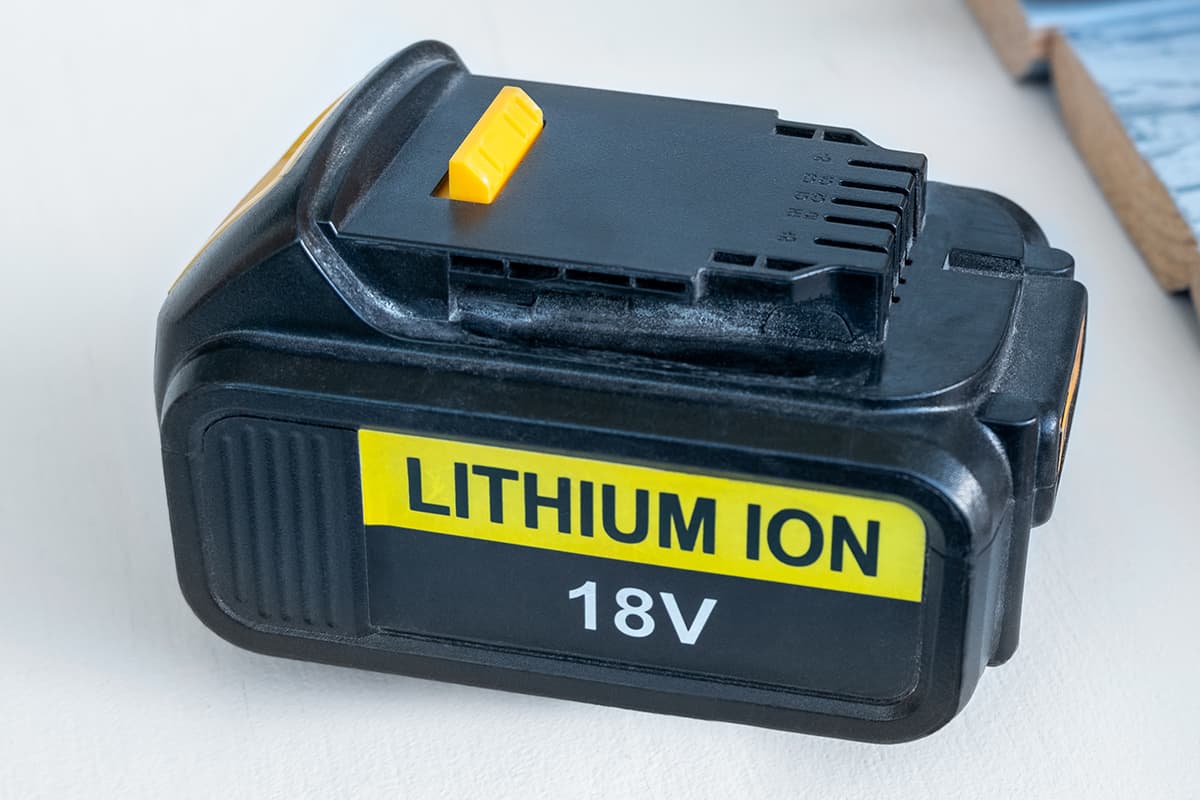 Recharge Li-ion battery
