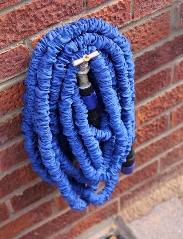 Blue expandable hose